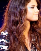 Selena Gomez : selena-gomez-1413045407.jpg