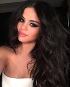 Selena Gomez : selena-gomez-1450041192.jpg