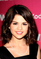 Selena Gomez : selena_gomez_1259350066.jpg