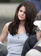 Selena Gomez : selena_gomez_1295297446.jpg