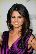 Selena Gomez : selena_gomez_1297286379.jpg