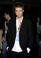 Shane West : TI4U_u1151511195.jpg