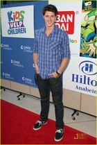 Shane Harper : shane-harper-1372878579.jpg