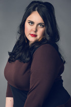 Sharon Rooney : sharon-rooney-1393965077.jpg