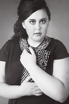 Sharon Rooney : sharon-rooney-1393965109.jpg