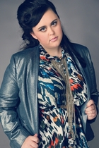 Sharon Rooney : sharon-rooney-1395917337.jpg