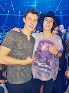 Shawn Mendes : TI4U1441049401.jpg