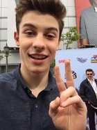 Shawn Mendes : shawn-mendes-1430068501.jpg