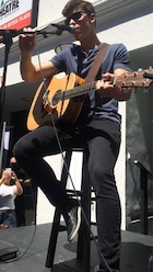 Shawn Mendes : shawn-mendes-1439824441.jpg