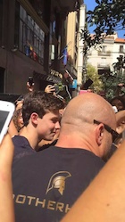 Shawn Mendes : shawn-mendes-1442092321.jpg