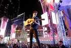 Shawn Mendes : shawn-mendes-1449338401.jpg