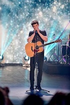 Shawn Mendes : shawn-mendes-1451680921.jpg