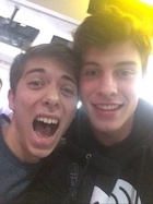 Shawn Mendes : shawn-mendes-1451908081.jpg