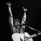 Shawn Mendes : shawn-mendes-1462319641.jpg