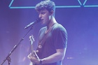 Shawn Mendes : shawn-mendes-1474059241.jpg