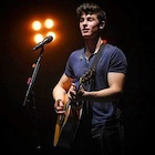 Shawn Mendes : shawn-mendes-1474937281.jpg