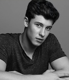 Shawn Mendes : shawn-mendes-1475370001.jpg