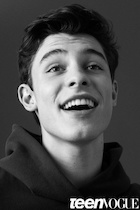 Shawn Mendes : shawn-mendes-1477788481.jpg