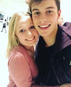 Shawn Mendes : shawn-mendes-1481125681.jpg