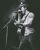 Shawn Mendes : shawn-mendes-1493703001.jpg