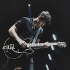 Shawn Mendes : shawn-mendes-1495080721.jpg