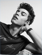 Shawn Mendes : shawn-mendes-1505777790.jpg