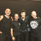 Shawn Mendes : shawn-mendes-1506224522.jpg