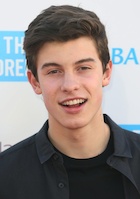 Shawn Mendes : shawn-mendes-1508354902.jpg