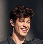 Shawn Mendes : shawn-mendes-1528167052.jpg