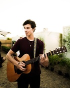 Shawn Mendes : shawn-mendes-1535338802.jpg