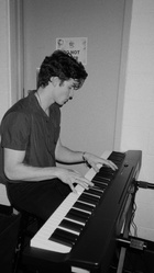 Shawn Mendes : shawn-mendes-1548216481.jpg