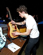 Shawn Mendes : shawn-mendes-1549582562.jpg