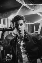 Shawn Mendes : shawn-mendes-1552692481.jpg