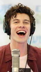 Shawn Mendes : shawn-mendes-1558553355.jpg