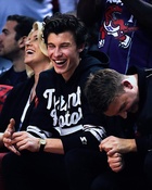 Shawn Mendes : shawn-mendes-1559608561.jpg