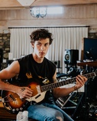 Shawn Mendes : shawn-mendes-1579212466.jpg