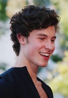 Shawn Mendes : shawn-mendes-1579917868.jpg