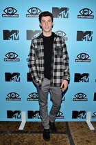 Shawn Mendes : shawn-mendes-1603370649.jpg