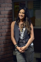 Shay Mitchell : shay-mitchell-1444583583.jpg