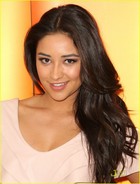 Shay Mitchell : shaymitchell_1307377521.jpg