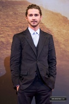 Shia LaBeouf : shia_labeouf_1245739549.jpg