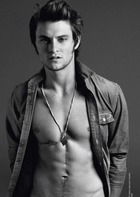 Shiloh Fernandez : shiloh-fernandez-1318353747.jpg