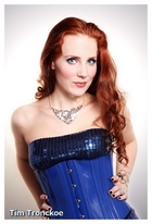 Simone Simons : simonesimons_1235055195.jpg