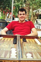 Skandar Keynes : skandar-keynes-1399126088.jpg