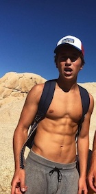 Skyler Gisondo : skyler-gisondo-1510901934.jpg