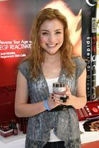 Skyler Samuels : skyler-samuels-1385916507.jpg