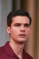 Steven Strait : steven-strait-1451737420.jpg