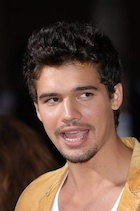 Steven Strait : steven-strait-1451737666.jpg