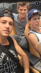 Taylor Caniff : TI4U1431618301.jpg