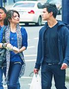 Taylor Lautner : TI4U1373385055.jpg